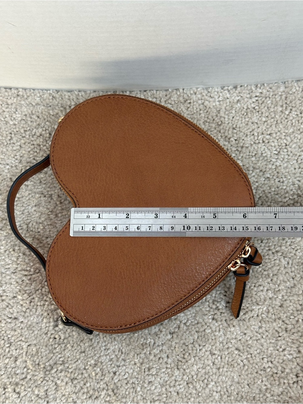 LC Lauren Conrad Brown Heart-Shaped Mini Bag, crossbody, NWT - Picture 6 of 8
